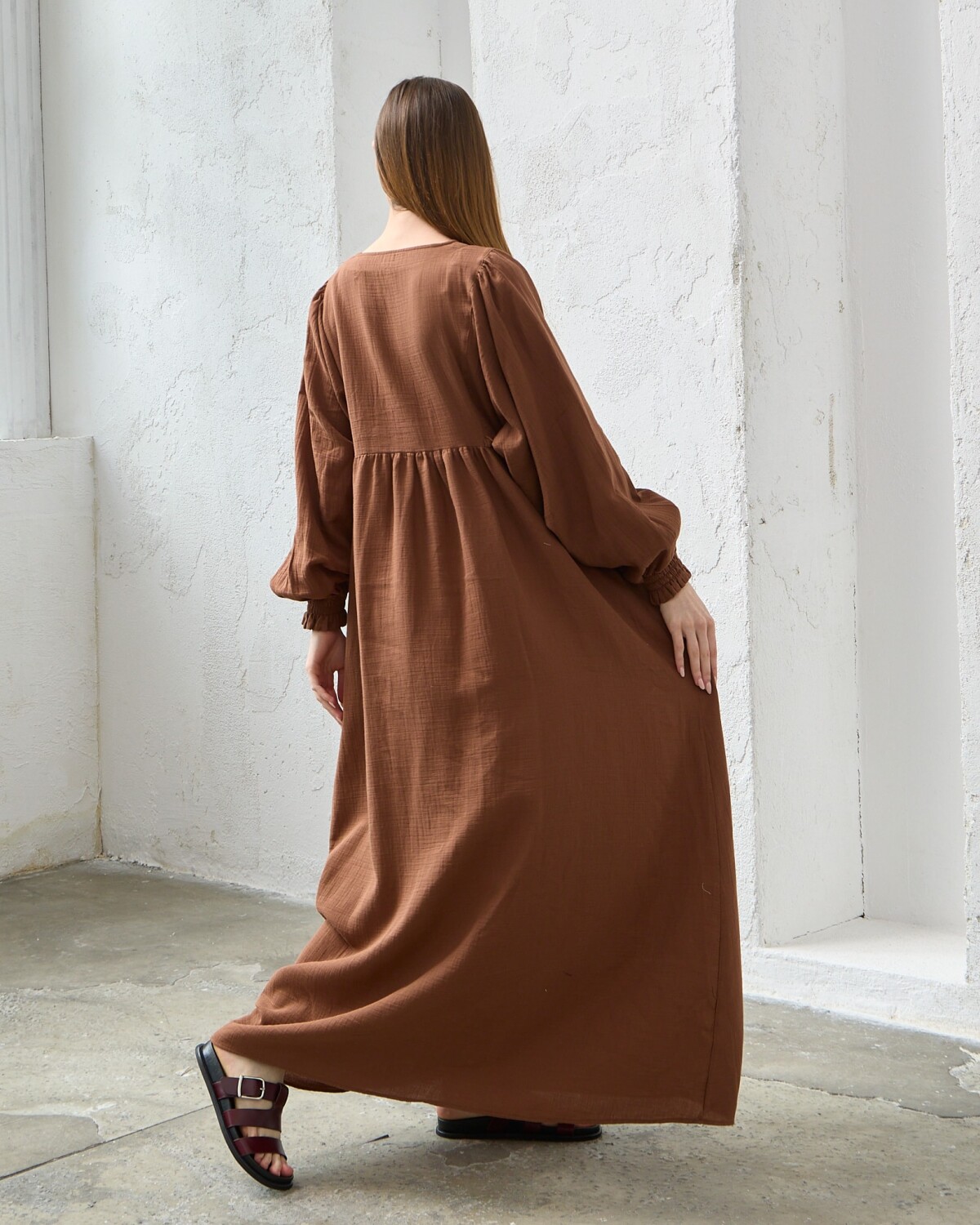 0078 Müslin Belden Bağlamalı Elbise Kahverengi - 7