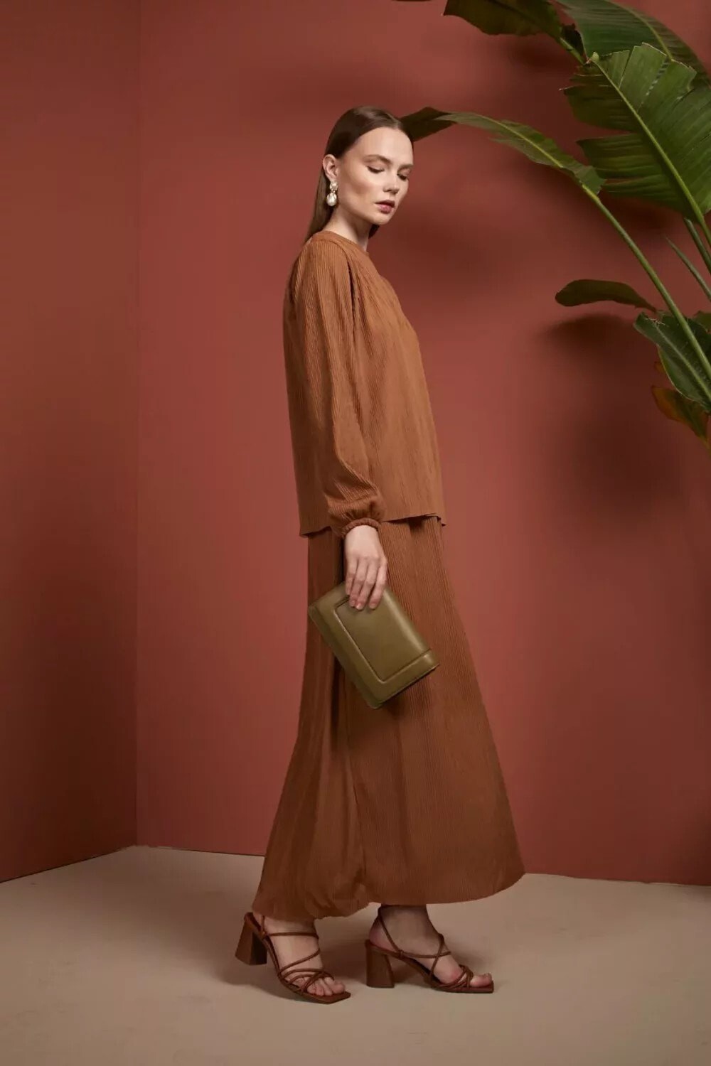 Etekli Takım Kahverengi - 1